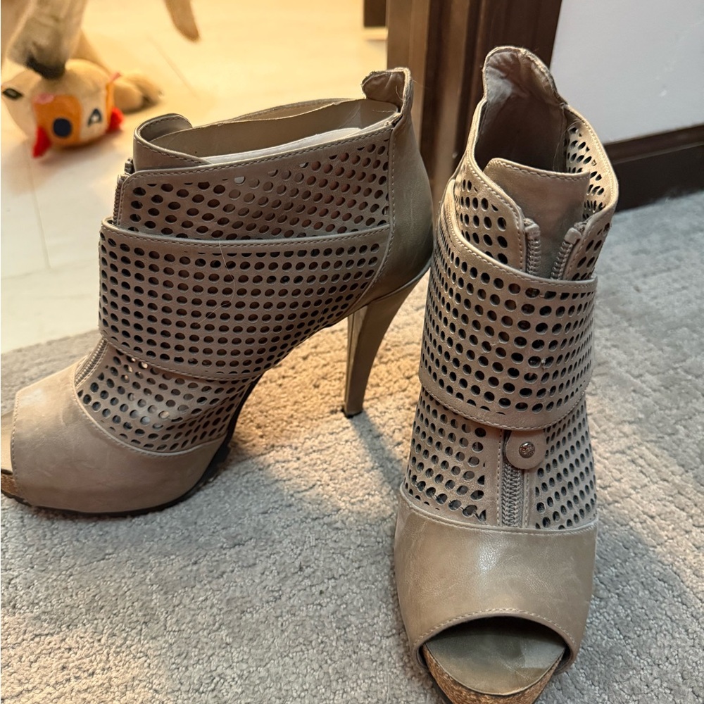 Stylish Tan Peep-Toe Heels